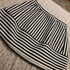 Cute skirt with quilted detail